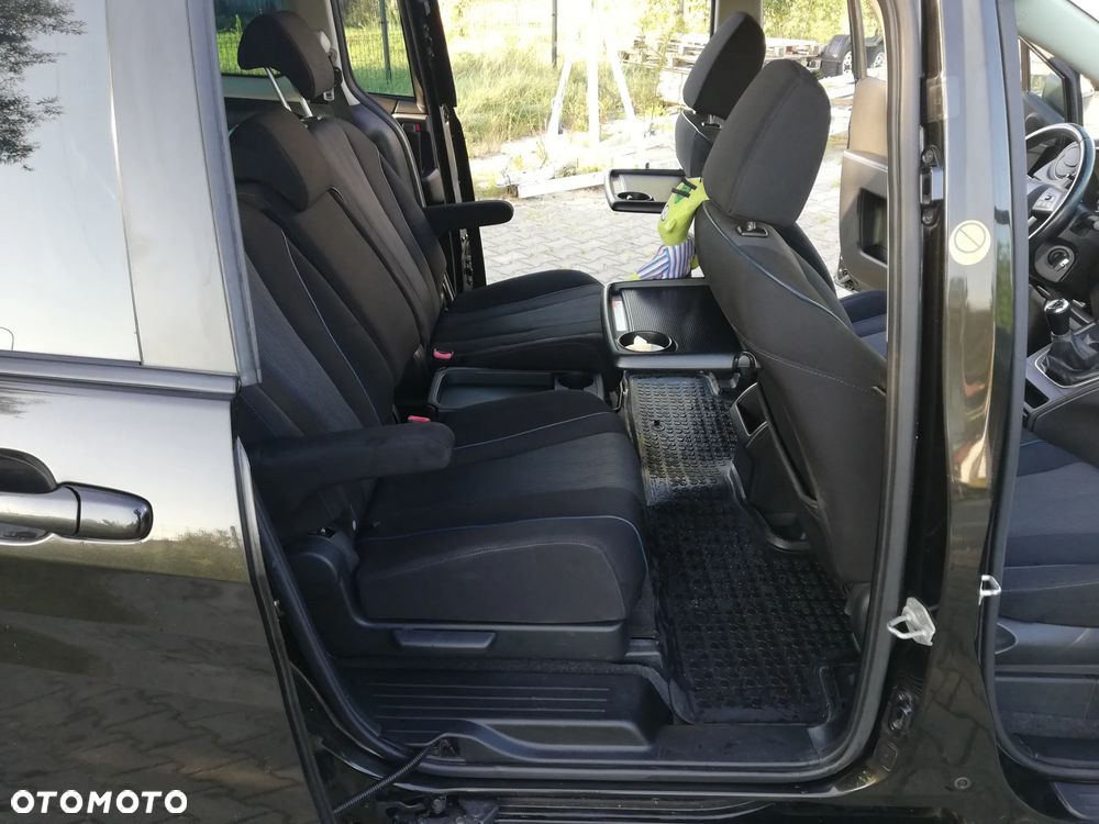 Mazda 5 - 30
