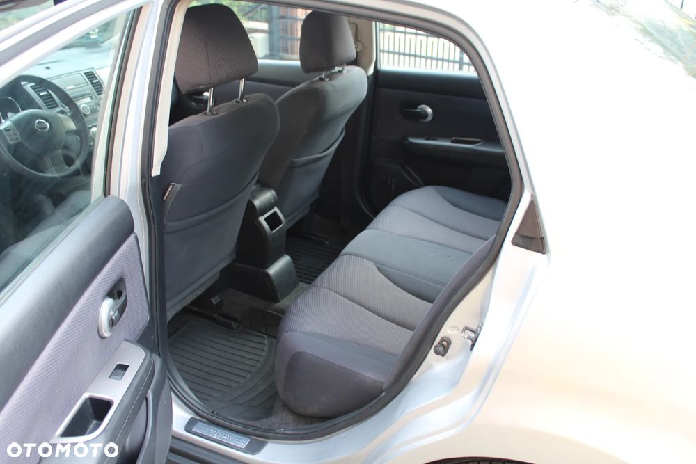 Nissan Tiida 1.6 Acenta - 6