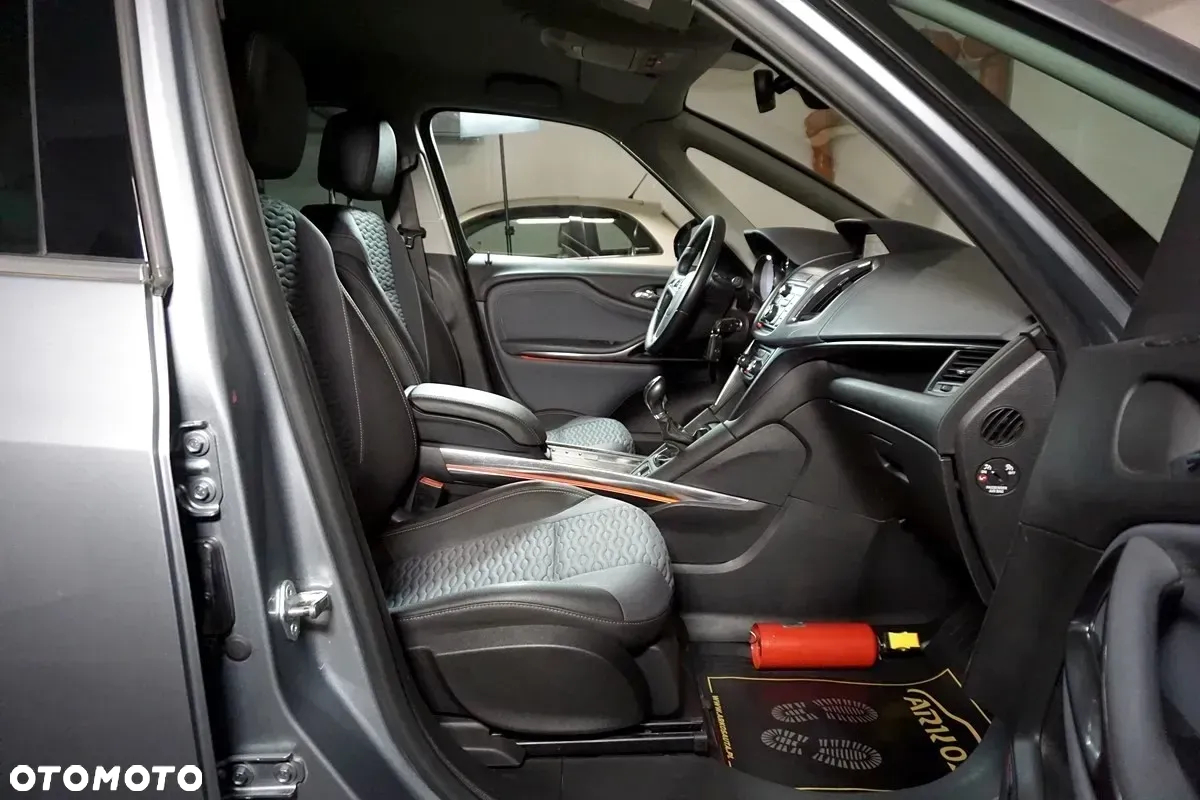 Opel Zafira - 27