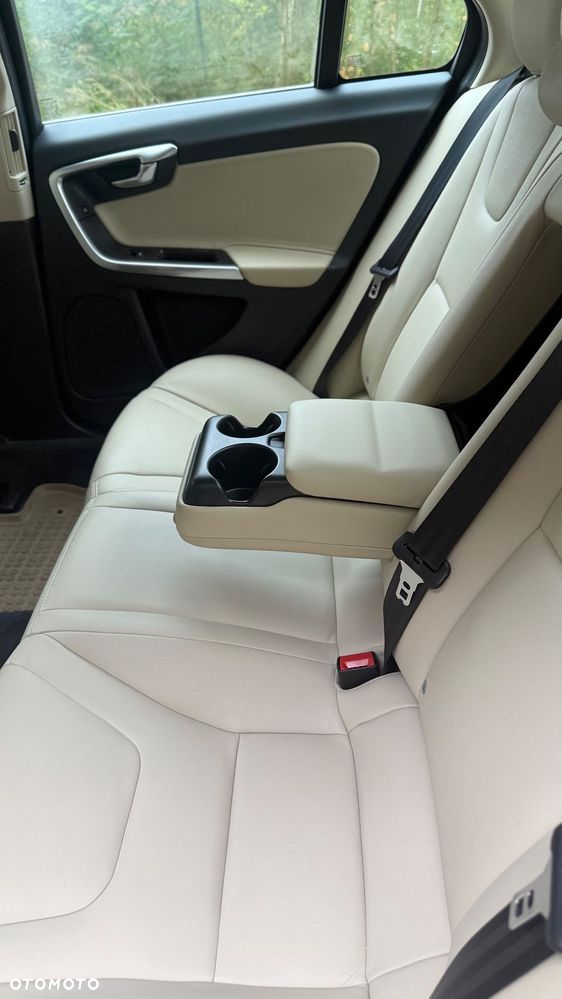 Volvo S60 - 19