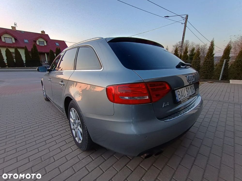 Audi A4 Avant - 8