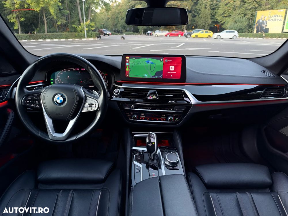 BMW Seria 5 530e Aut. Luxury Line - 7