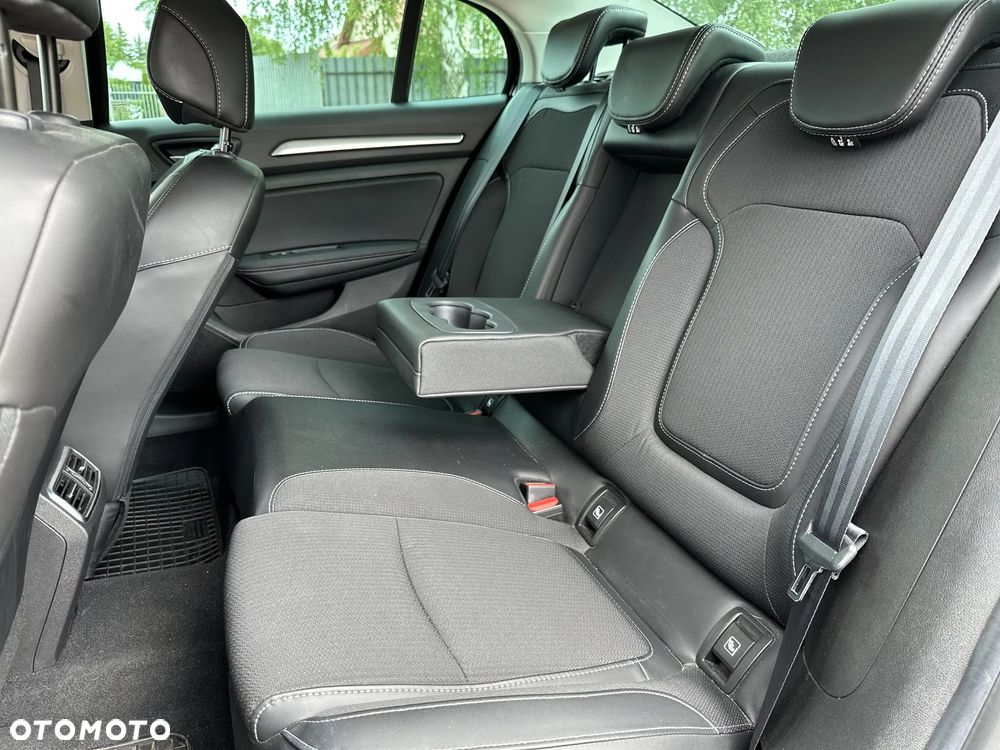 Renault Megane 1.3 TCe FAP Intens EDC - 17