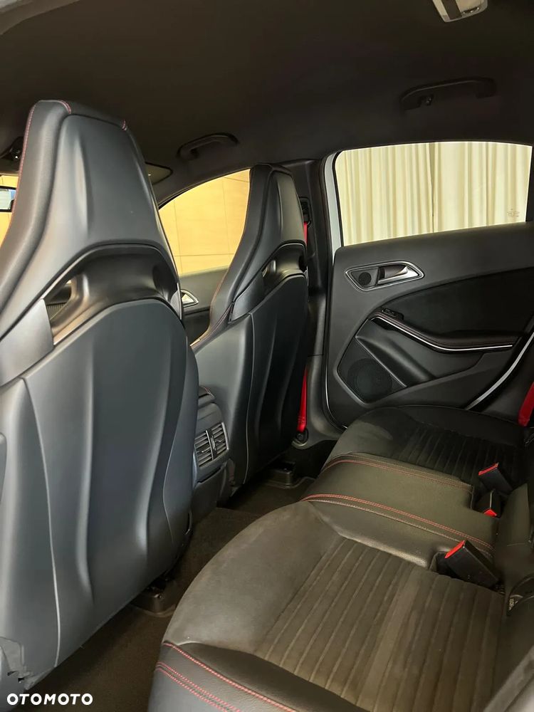 Mercedes-Benz Klasa A 45 AMG 4-Matic - 10