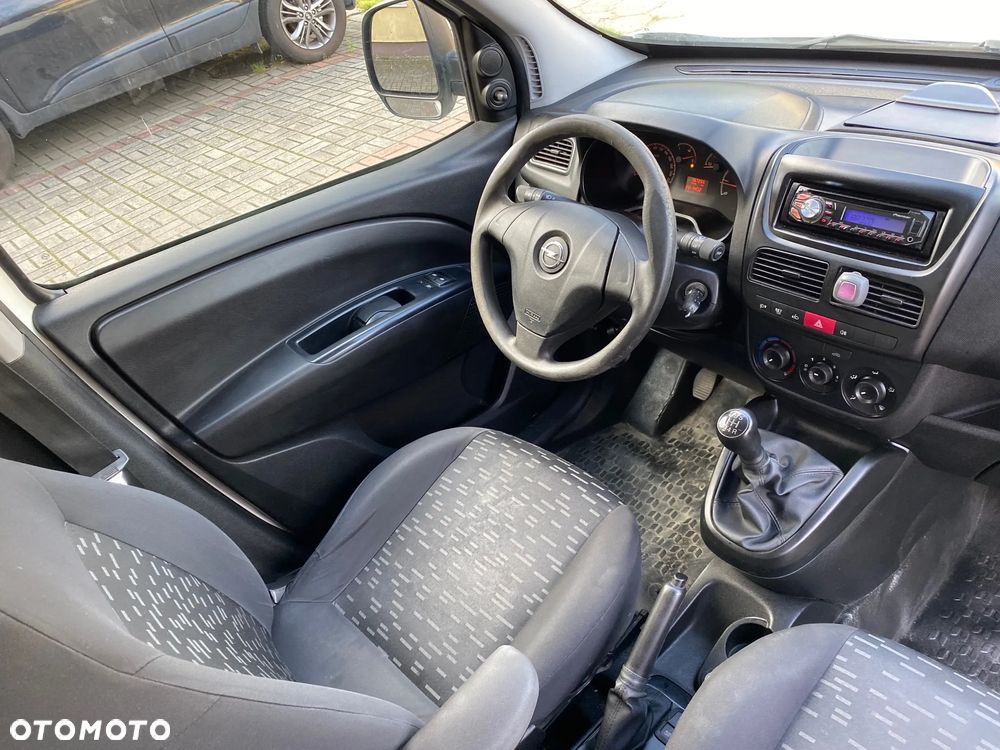Opel Combo - 13