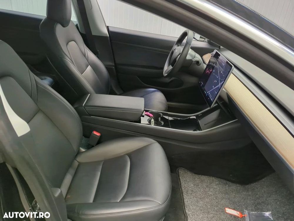 Tesla Model 3 Standard Reichweite Plus Hinterradantrieb - 7