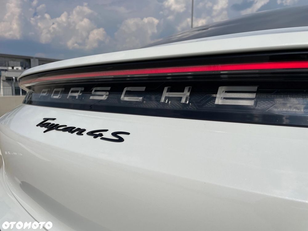 Porsche Taycan 4S Performance Plus - 17