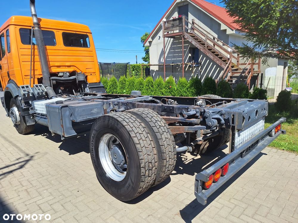 Mercedes-Benz SK 1824 - 30