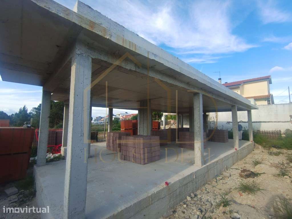 EXCELENTE! Moradia T3 + 1 com Piscina. Fernão Ferro - Grande imagem: 2/3