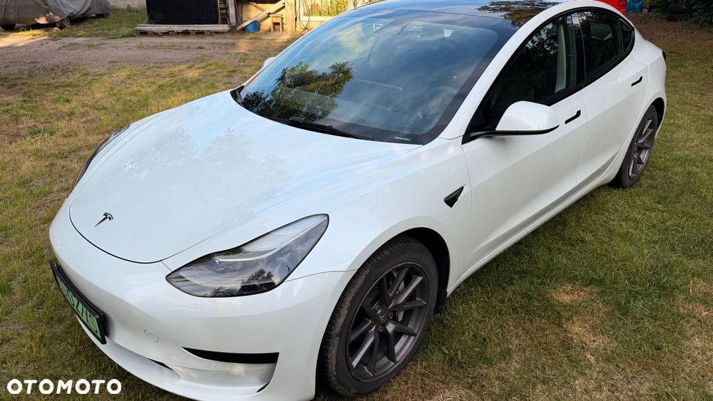 Tesla Model 3 Standard Range Plus - 3