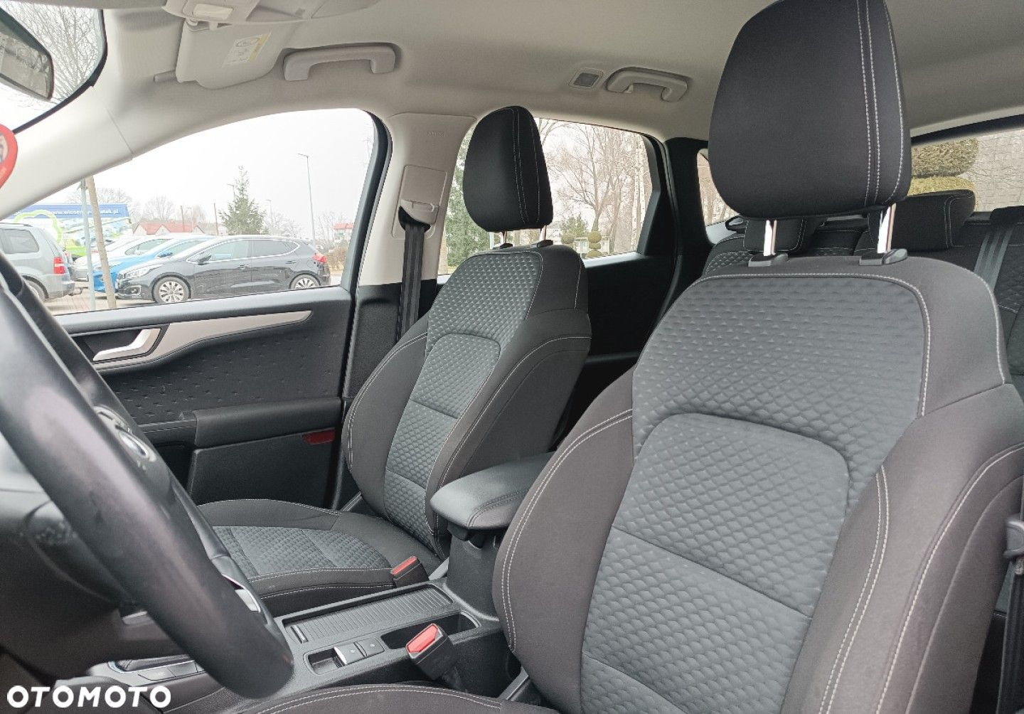 Ford Kuga - 21
