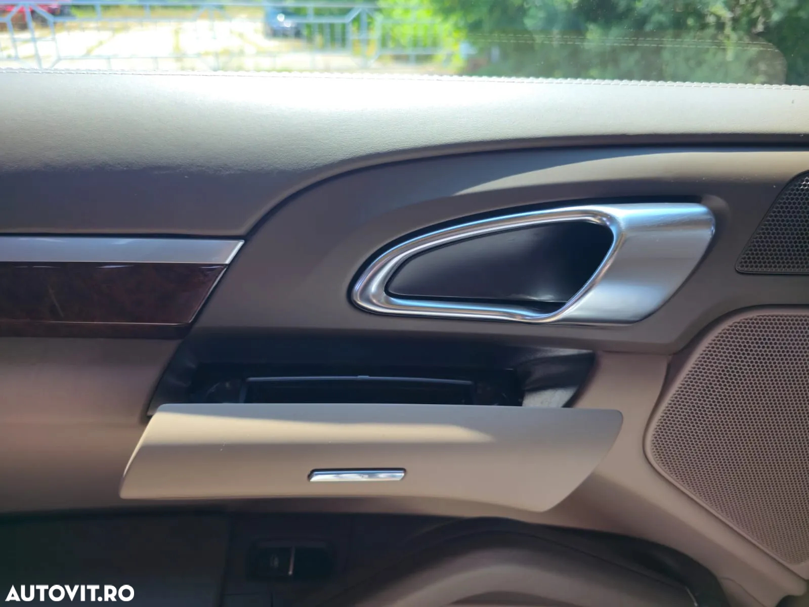 Porsche Cayenne 4.2 L S - 23