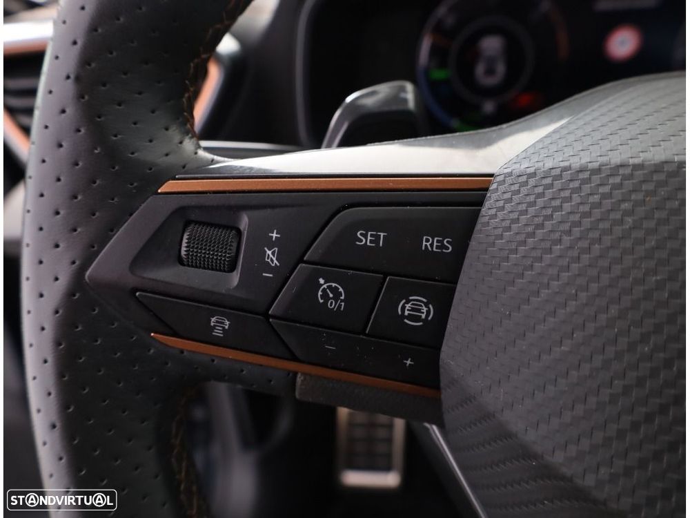 Cupra Formentor 1.4 e-Hybrid DSG VZ - 23