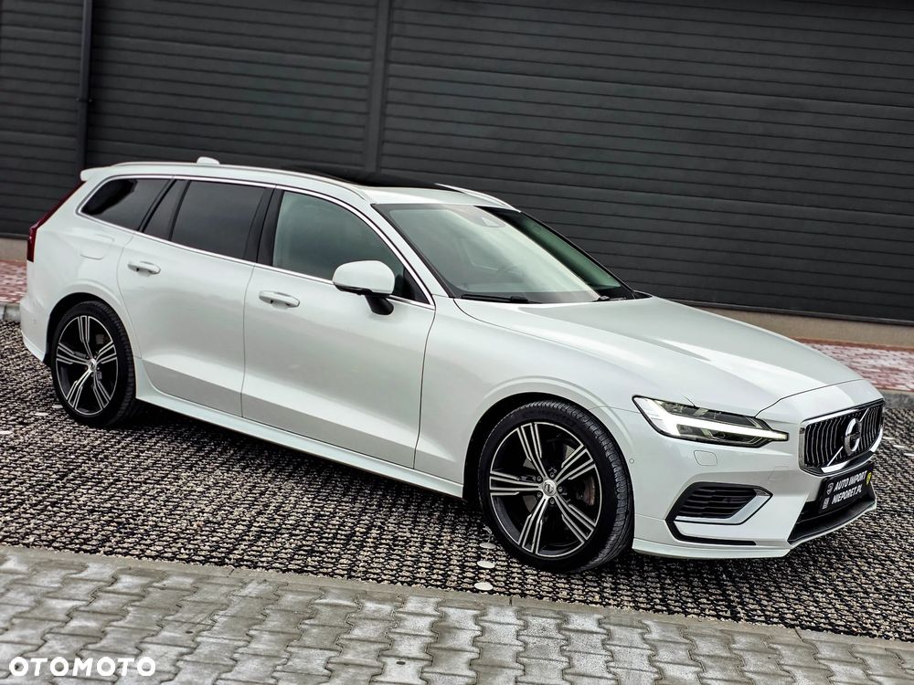 Volvo V60 T6 AWD Twin Engine Geartronic Inscription - 4
