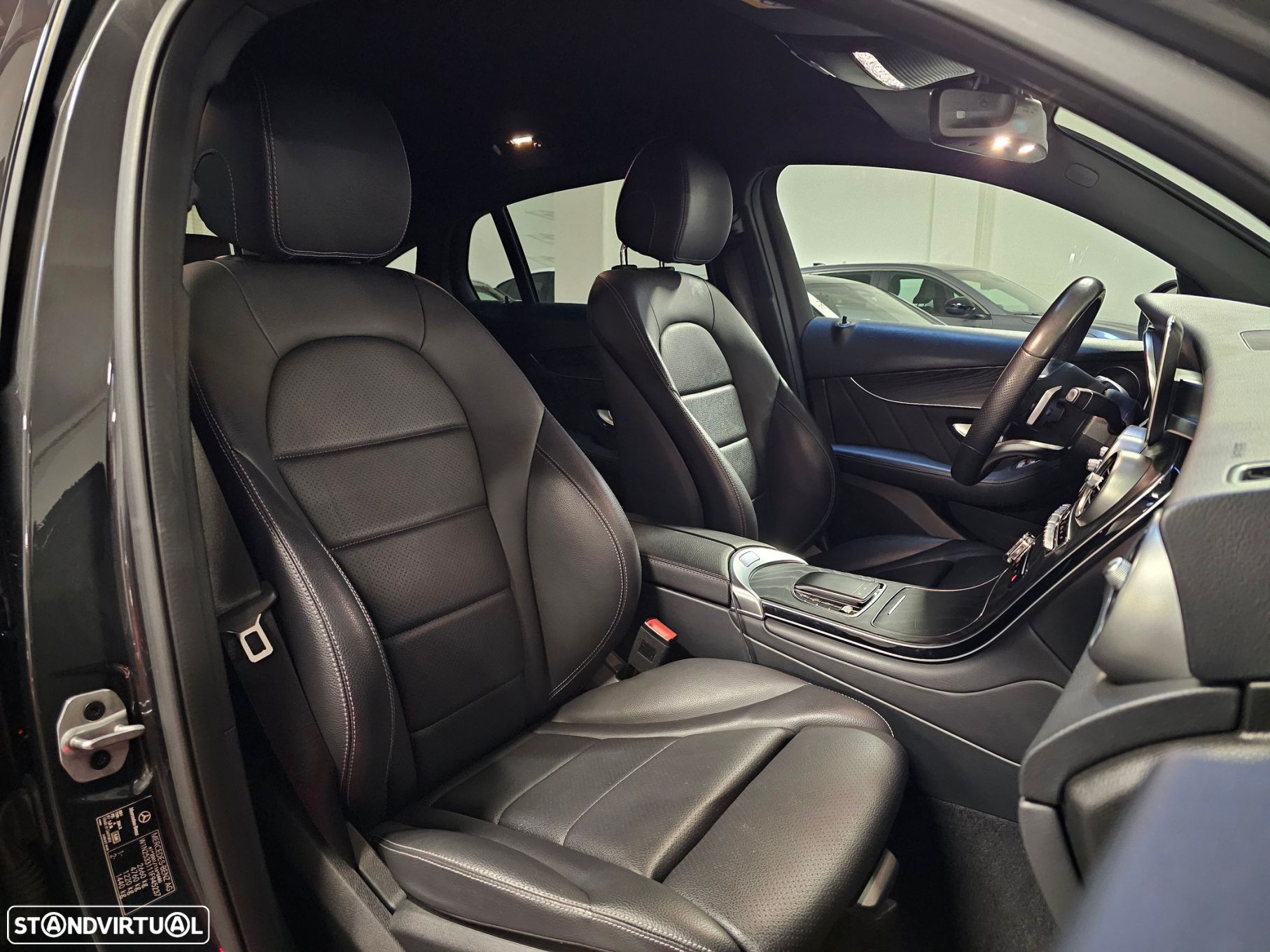Mercedes-Benz GLC 300 de Coupé 4Matic - 25