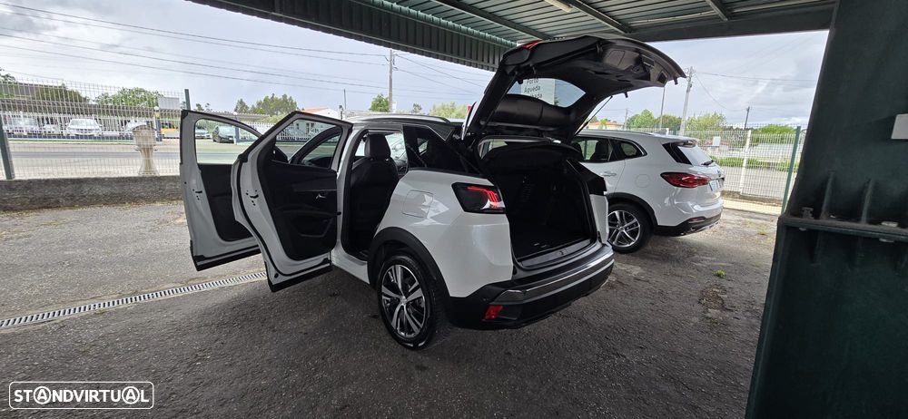 Peugeot 3008 1.6 Hybrid Allure e-EAT8 - 34