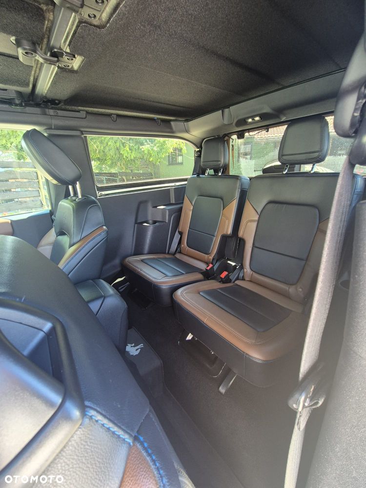 Ford Bronco - 5