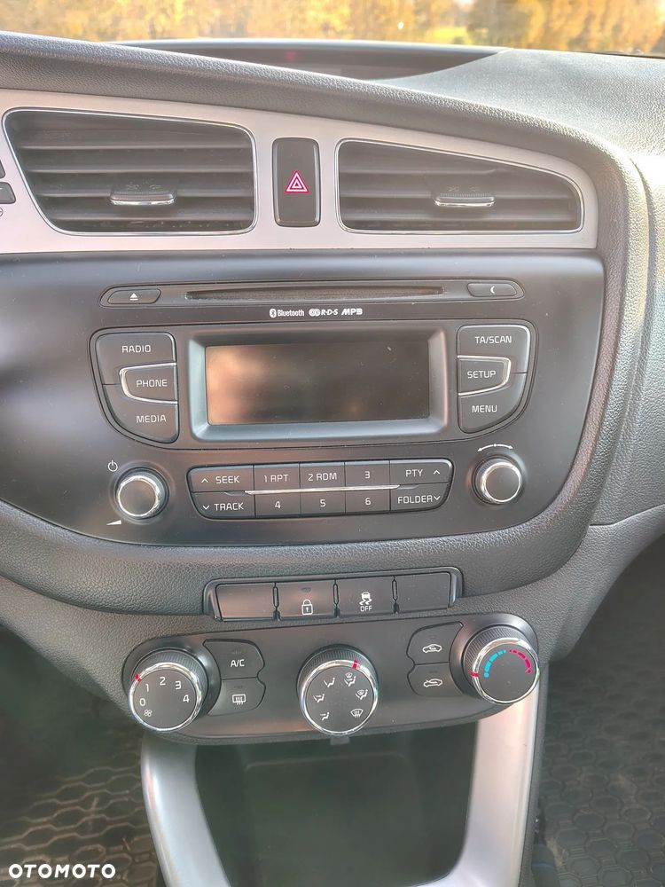 Kia Ceed 1.4 CRDi M - 12