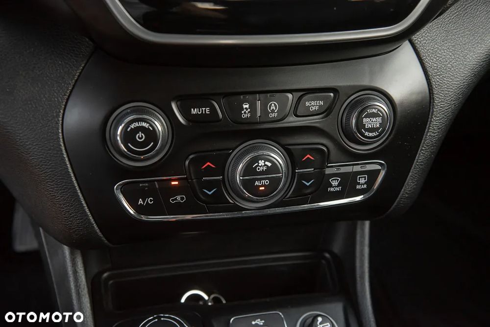 Jeep Cherokee 2.2 MJ II Active Drive I Automatik Limited - 26