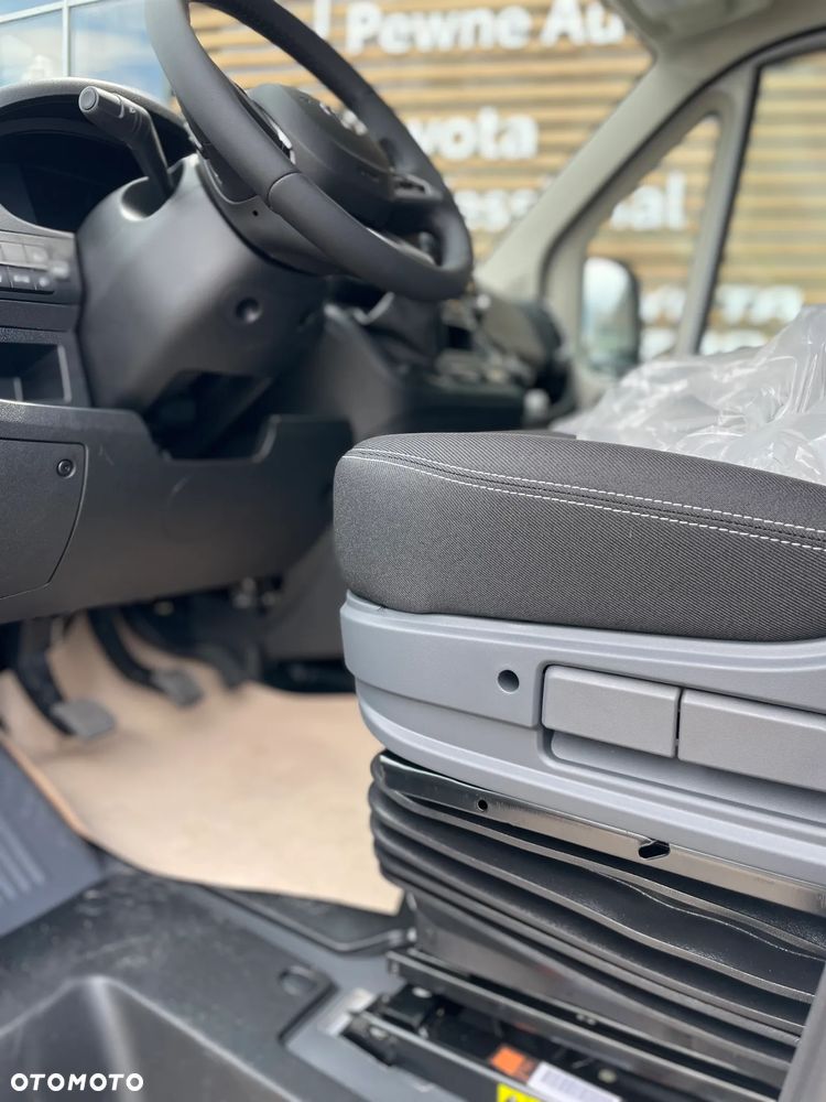 Toyota Proace MAX - 14