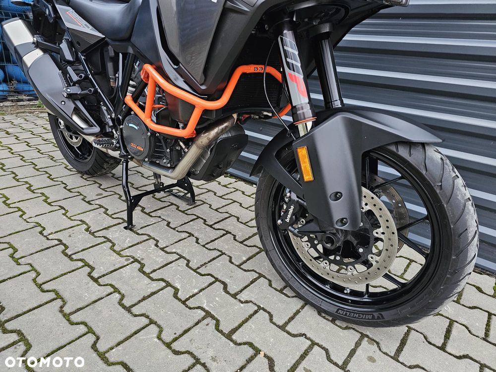 KTM Adventure - 22