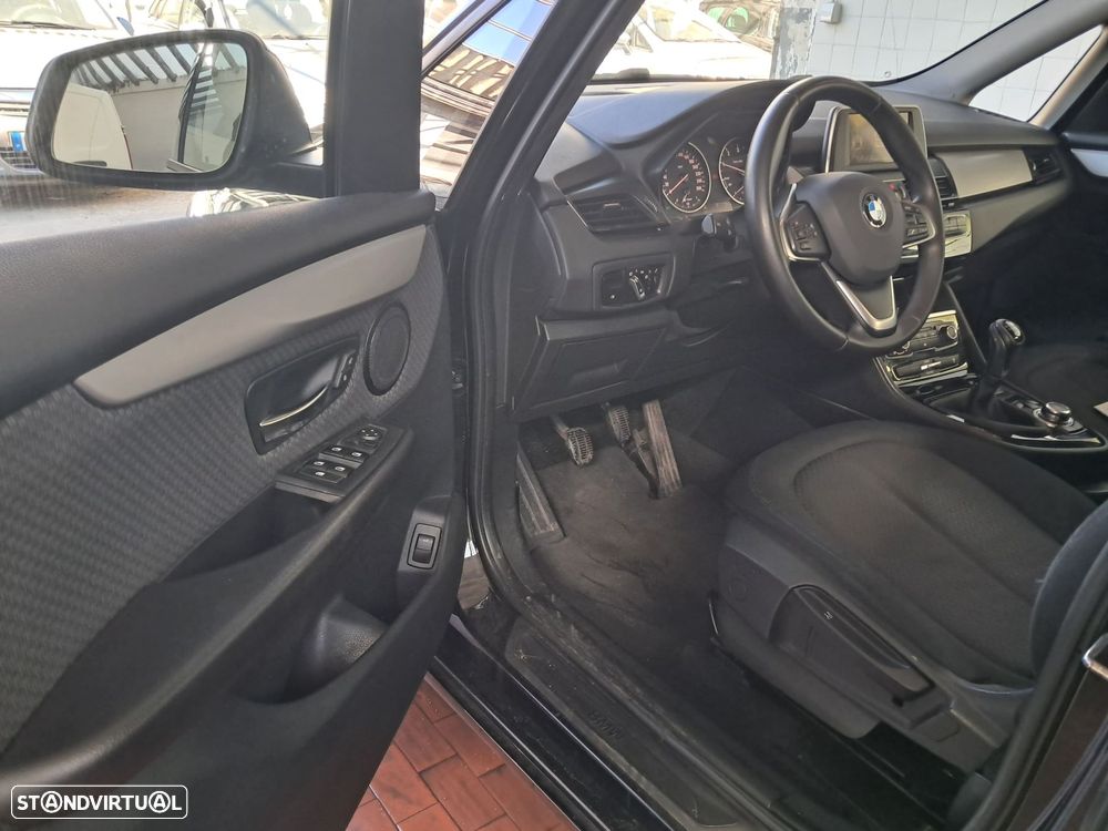 BMW 216 Active Tourer d - 4