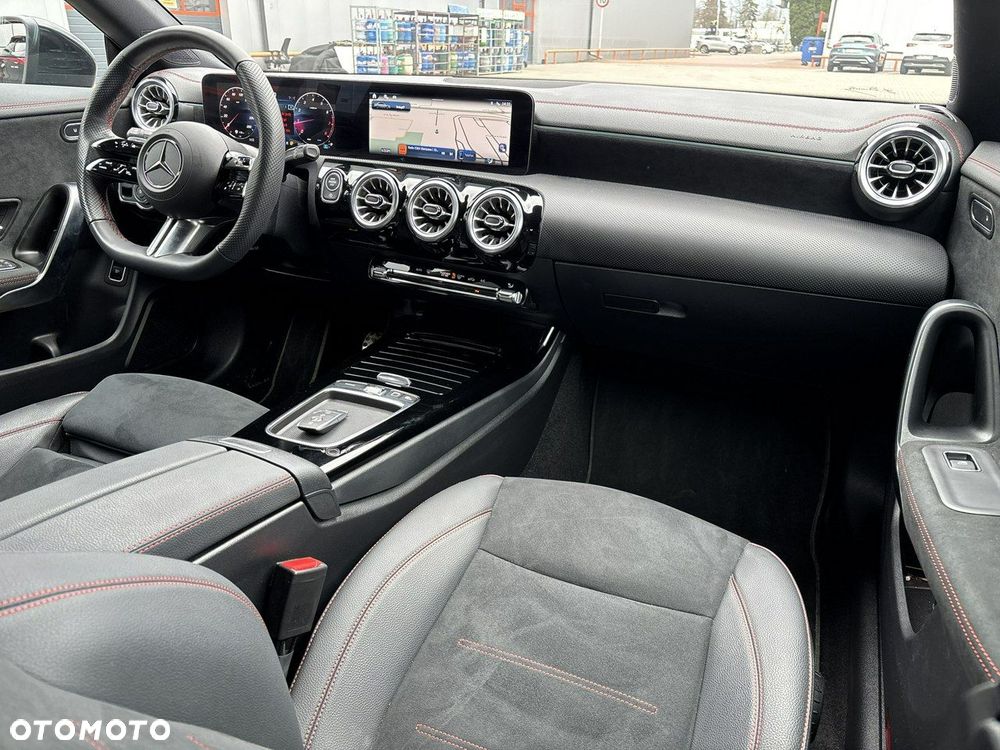 Mercedes-Benz CLA - 19