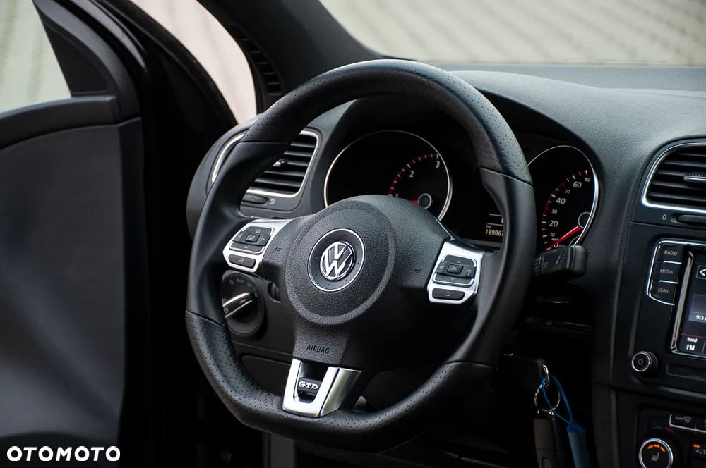 Volkswagen Golf 2.0 TDI DPF GT Sport - 32