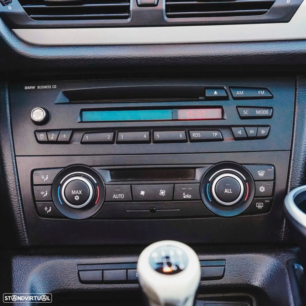 BMW X1 18 d sDrive - 24