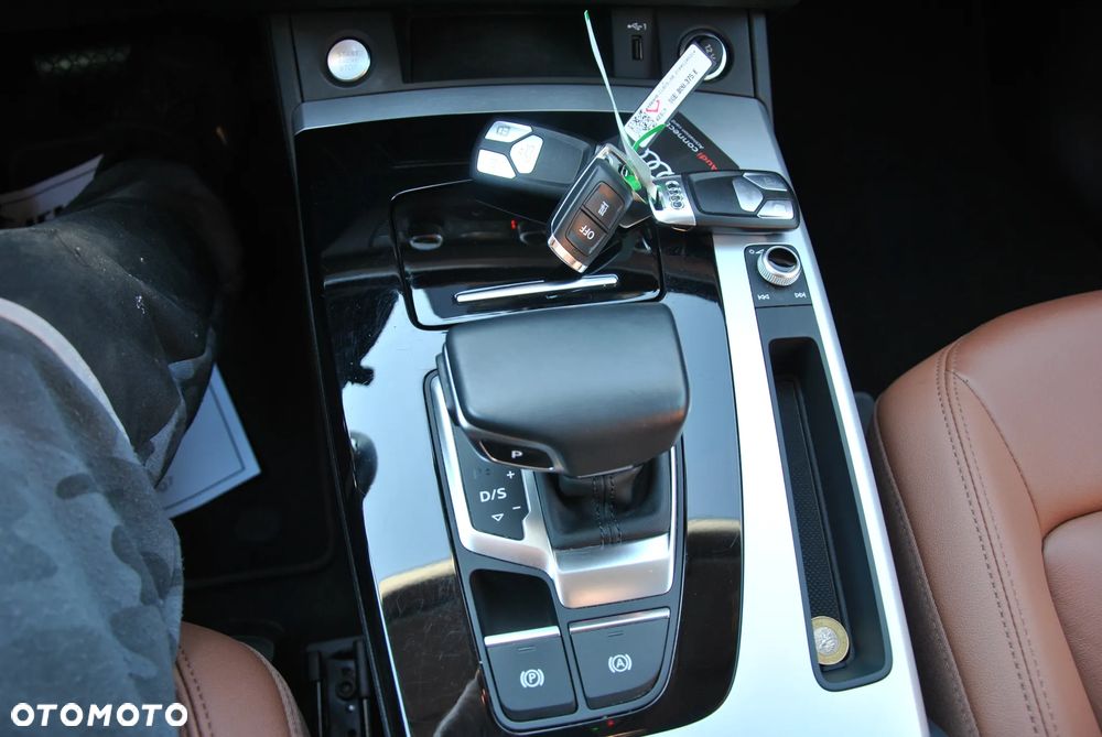 Audi Q5 35 TDI S tronic S line business - 35