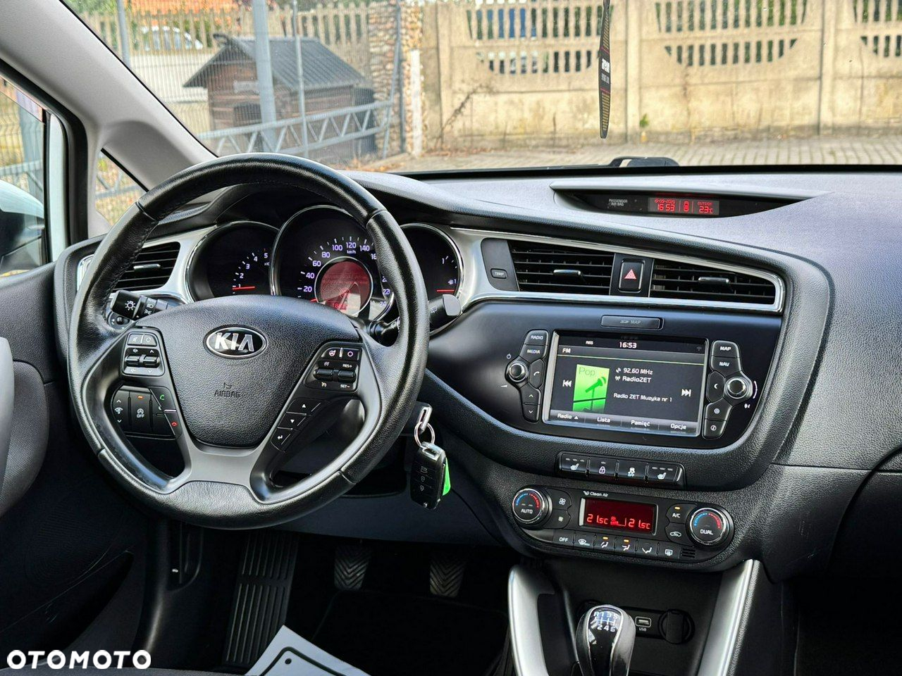 Kia Ceed - 22