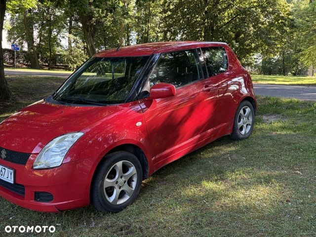 Suzuki Swift 1.3 Sakura - 2