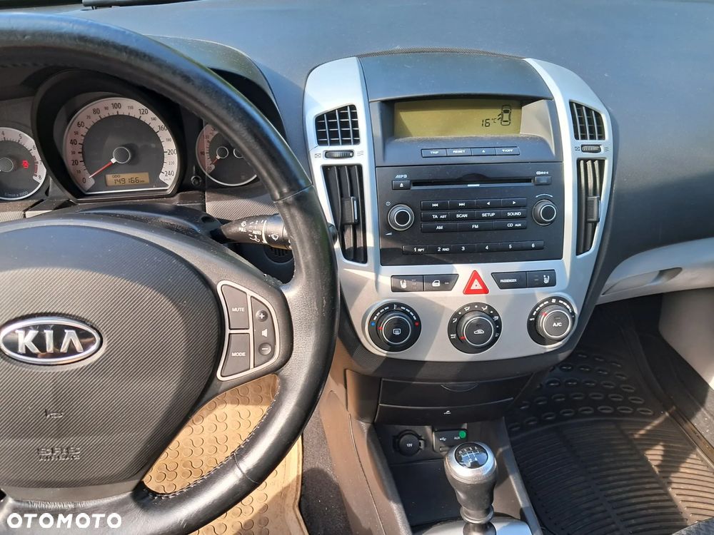 Kia Ceed 1.4 Comfort + - 16
