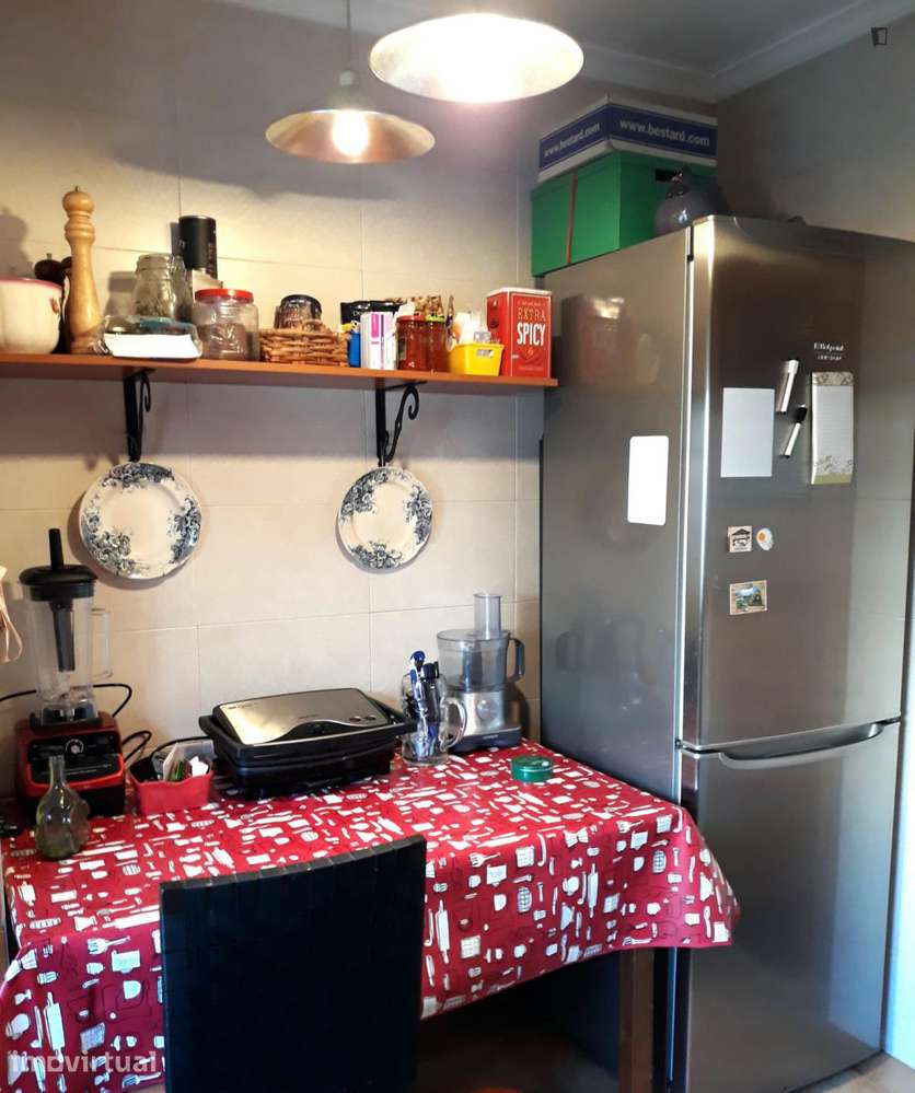 Quarto - localizado em Valongo Porto - Grande imagem: 3/12