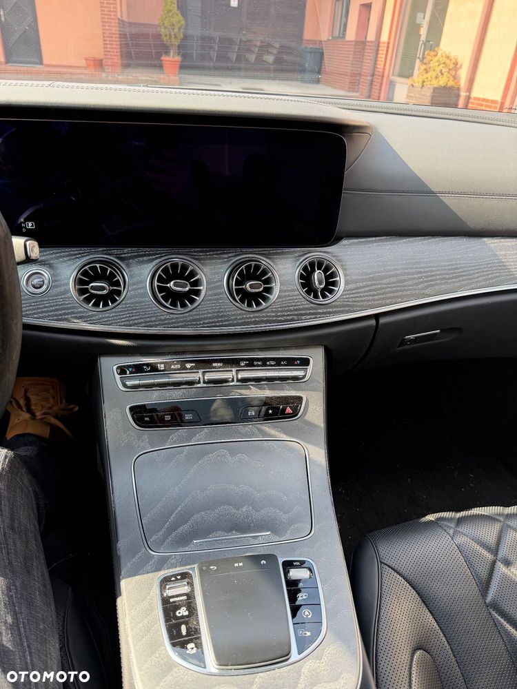 Mercedes-Benz CLS - 20