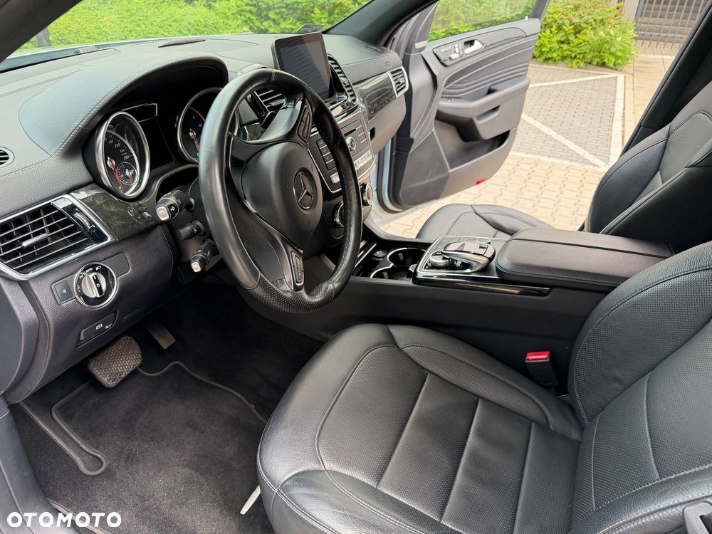 Mercedes-Benz GLE 350 d 4Matic 9G-TRONIC AMG Line - 31