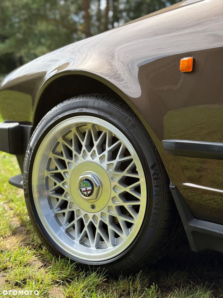 Alfa Romeo GTV - 11