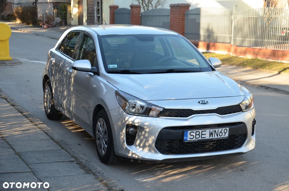 Kia Rio 1.4 M - 7