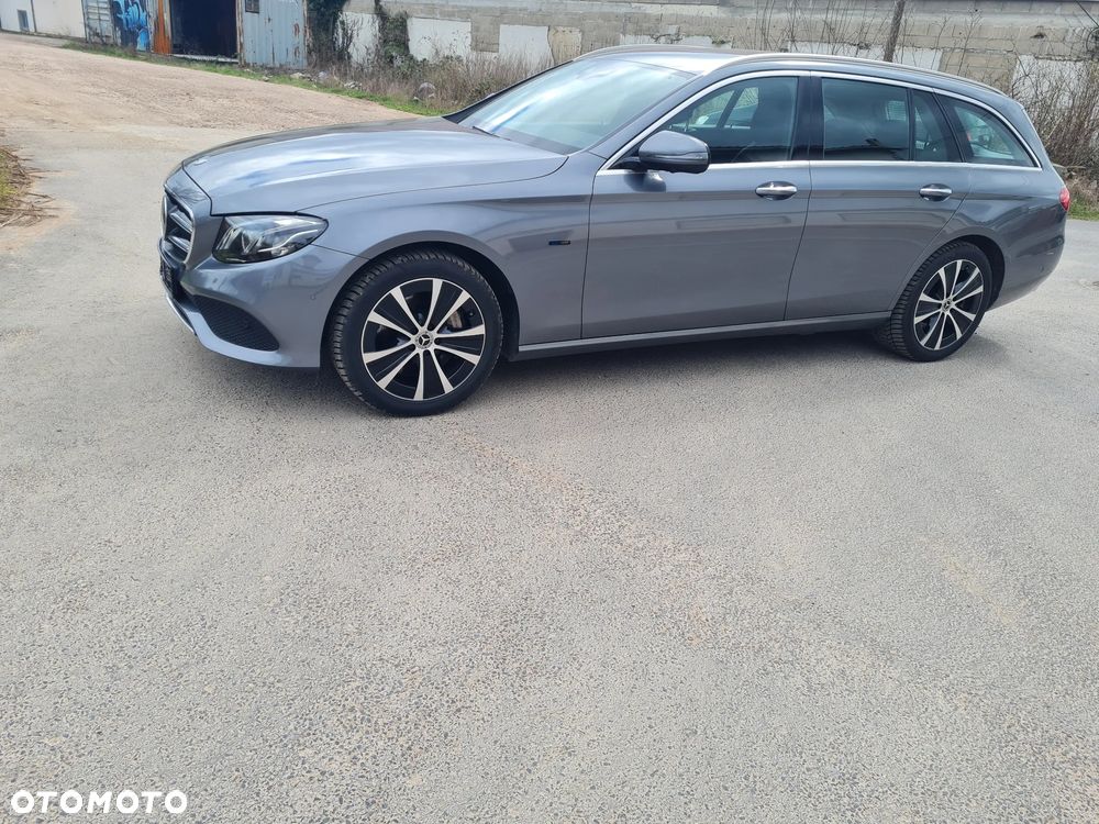 Mercedes-Benz Klasa E 300 de Avantgarde - 2