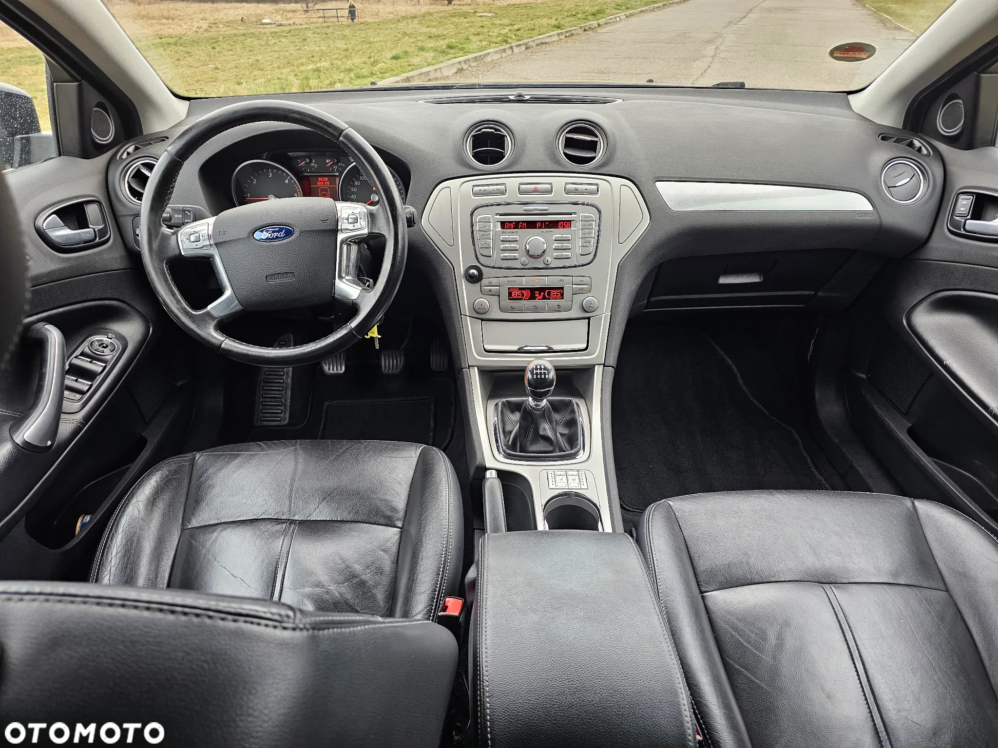 Ford Mondeo 2.2 TDCi Ghia - 24
