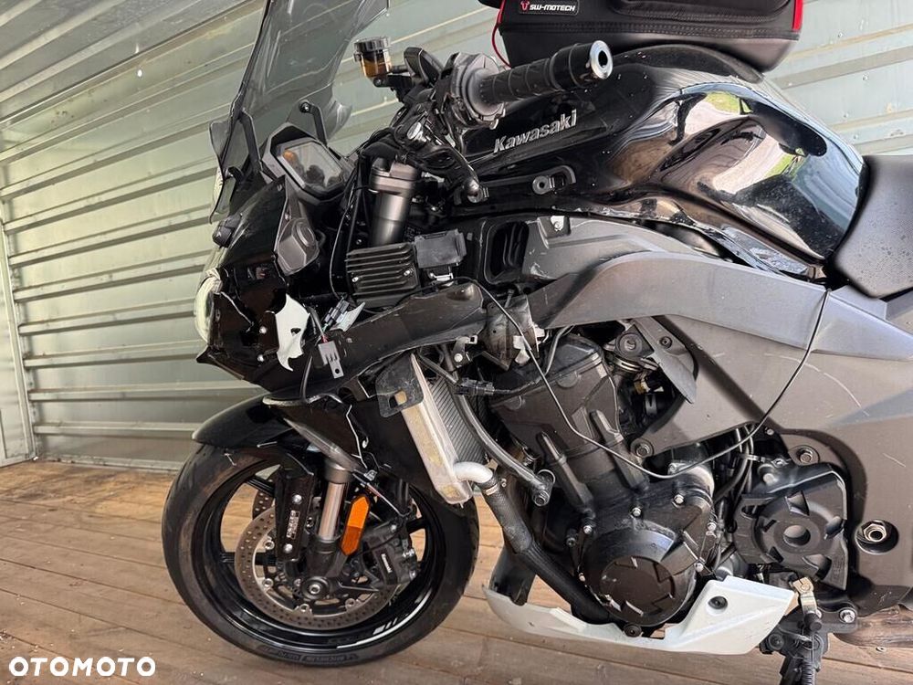 Kawasaki Ninja 1000 SX - 4