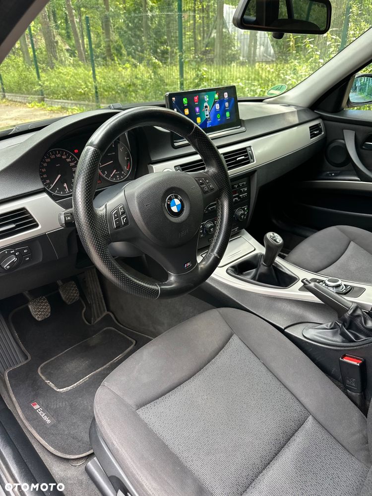 BMW Seria 3 318i - 12