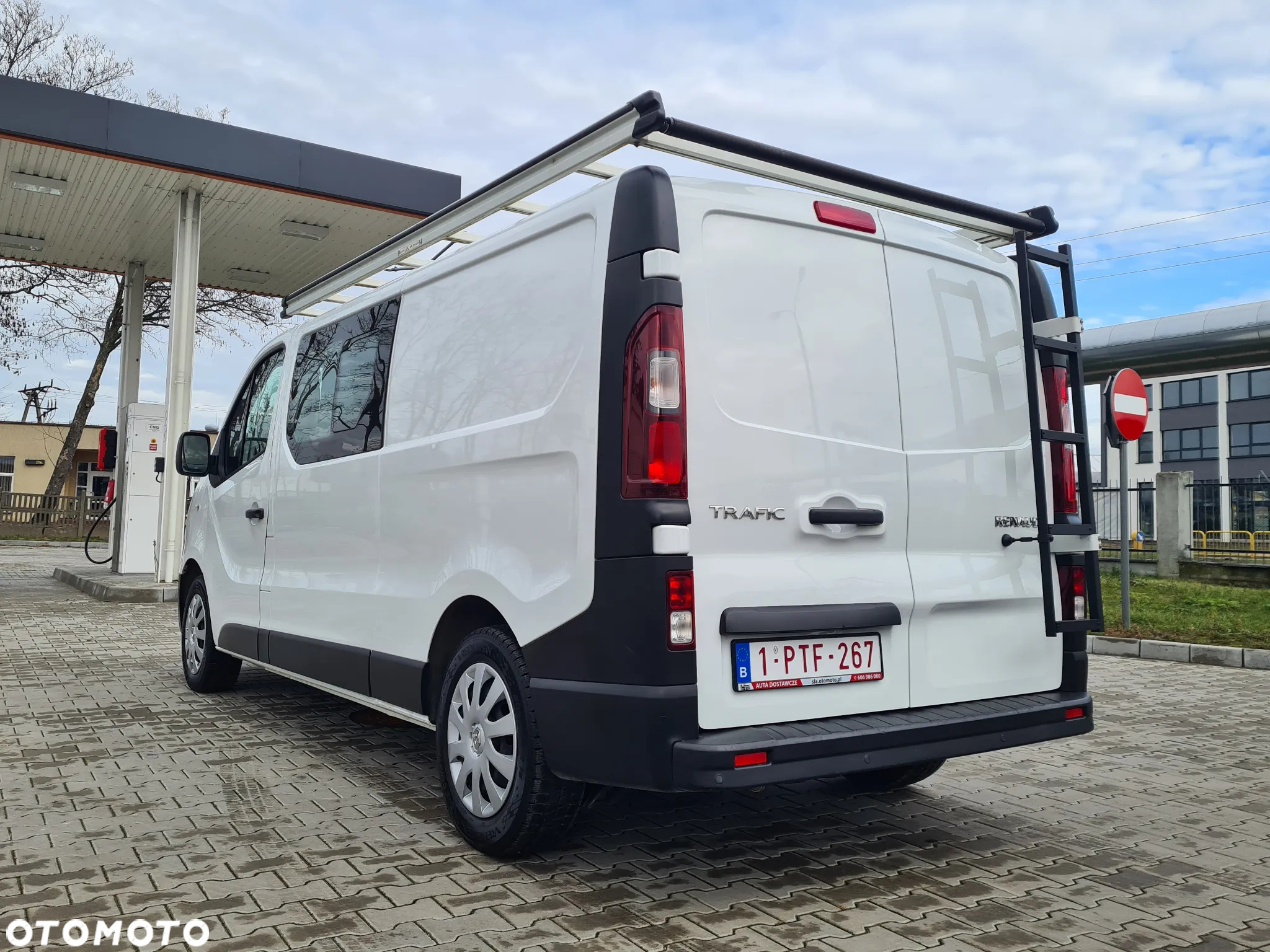 Renault TRAFFIC 6-OSÓB L2 DŁUGI SUPER STAN - 33