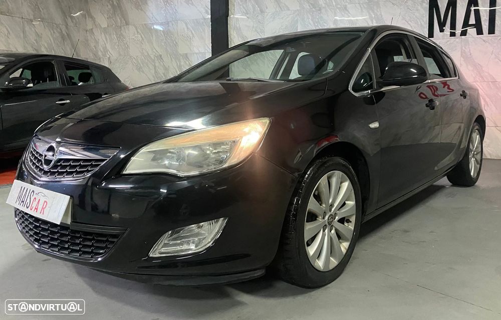 Opel Astra 1.3 CDTI Cosmo - 1