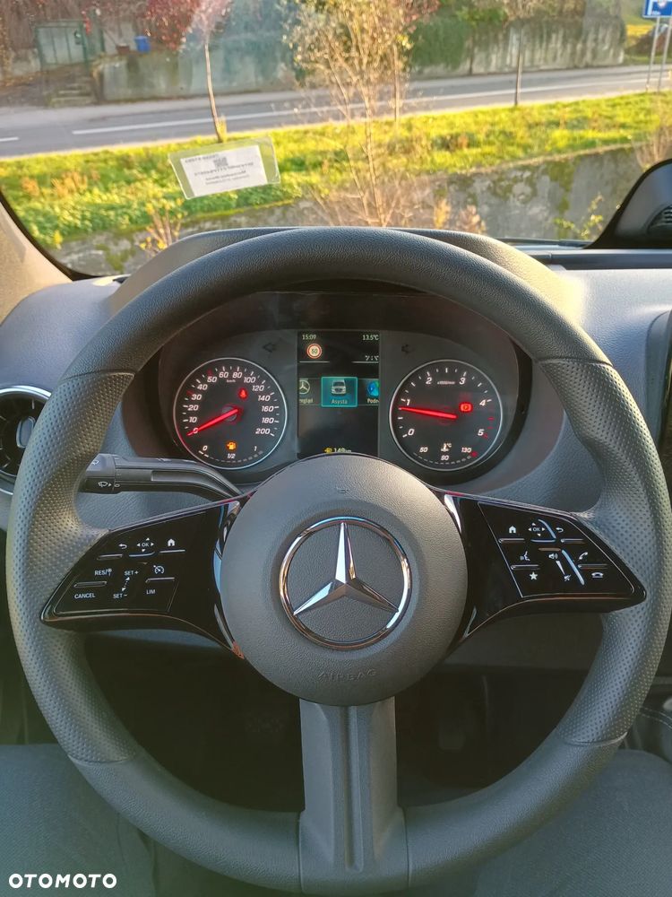 Mercedes-Benz Sprinter - 7