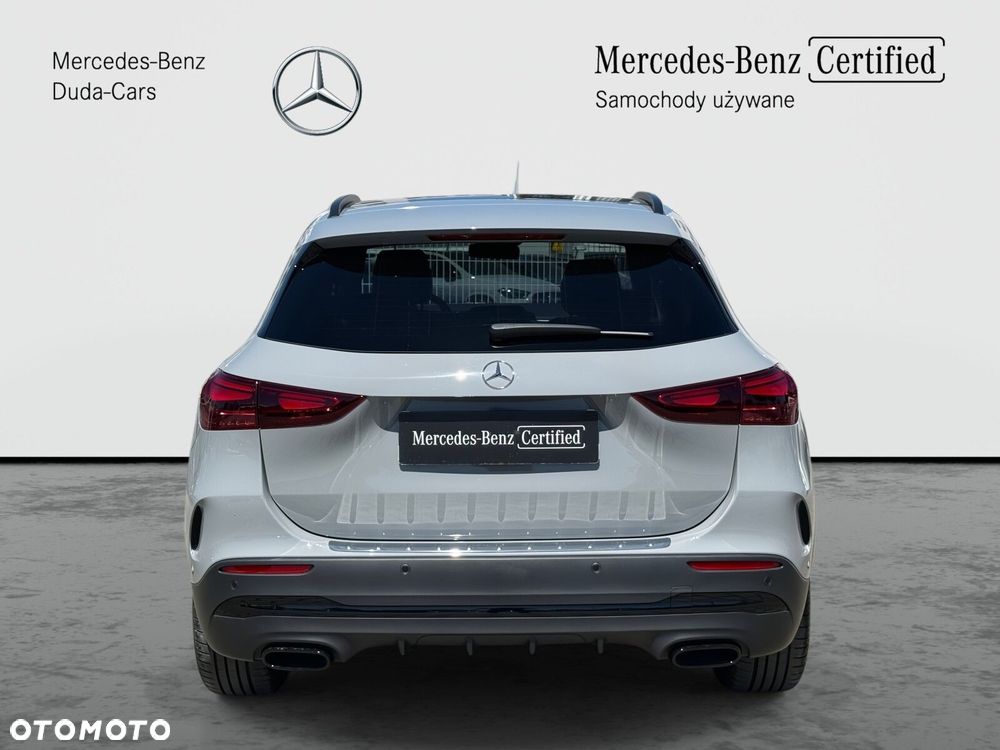 Mercedes-Benz GLA 200 AMG Line - 4