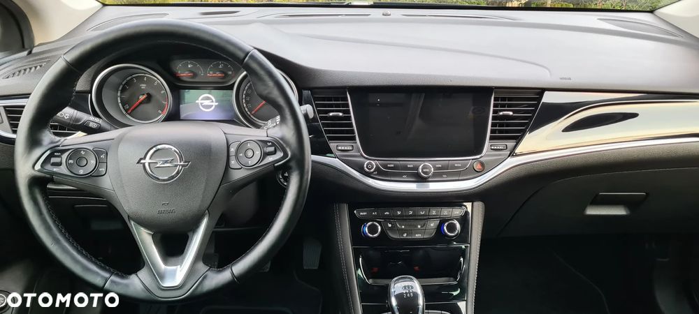 Opel Astra 1.4 Turbo Innovation - 24