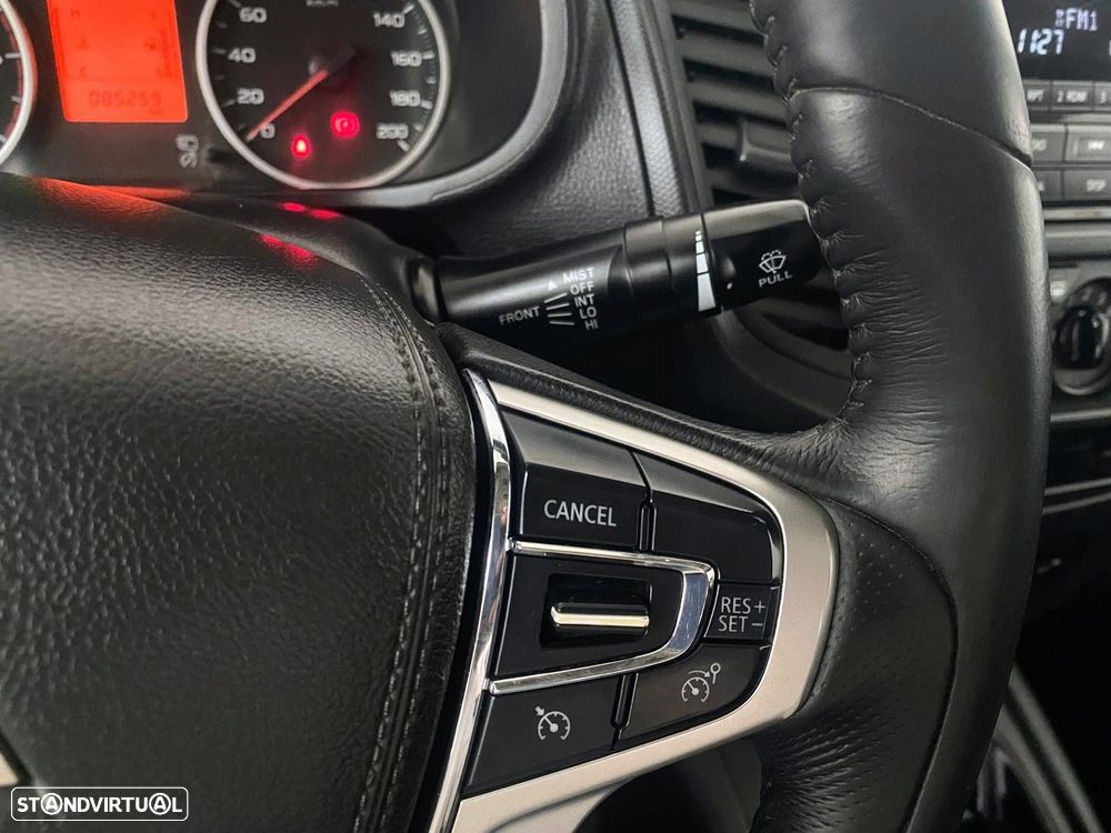 Mitsubishi L200 2.3 DI-D CD Invite 4WD - 19