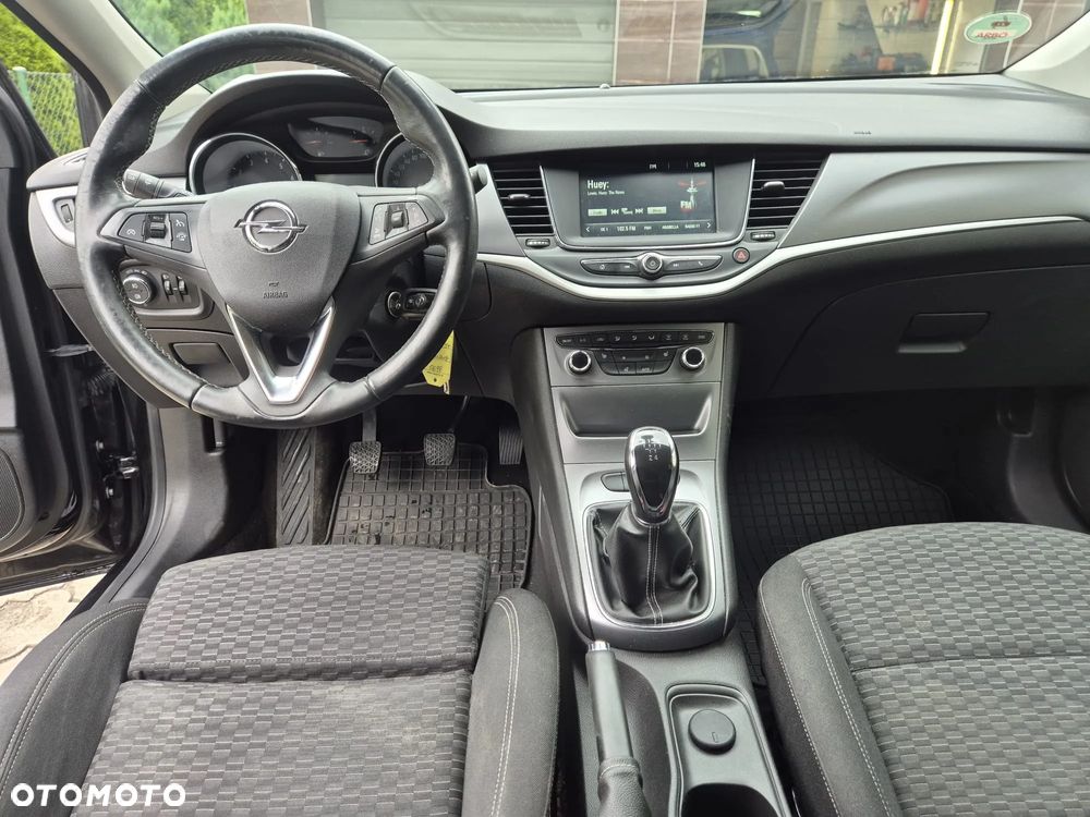 Opel Astra - 16