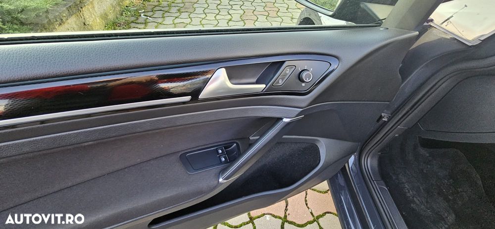 Volkswagen Golf - 14